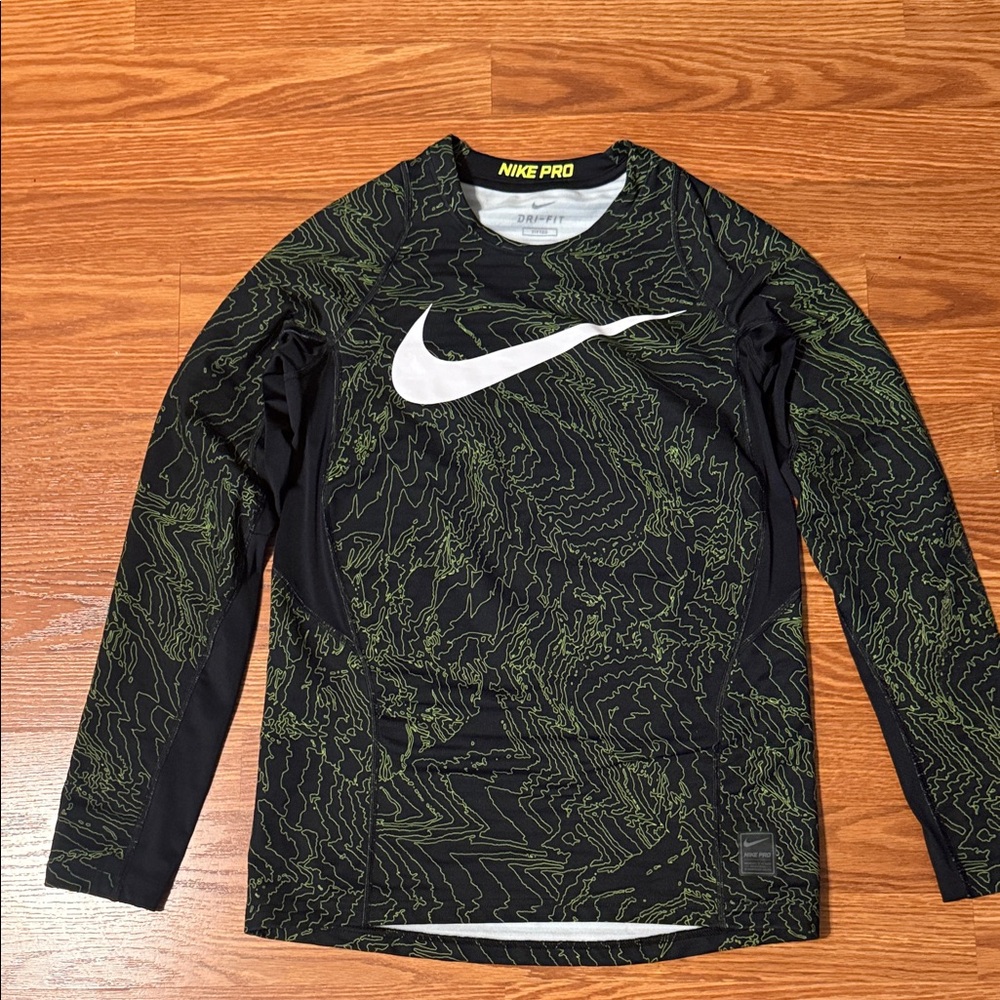 Nike Pro Black and Green Patterned Shirt